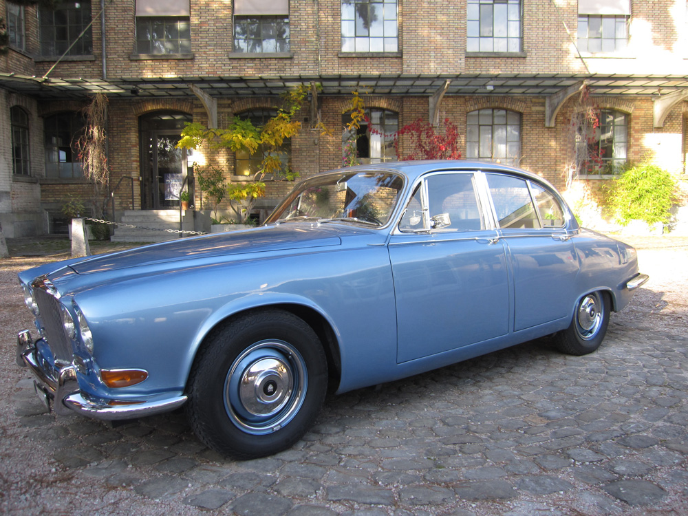 Klicken Sie für weitere Bilder. Jaguar 420, Baujahr 1967